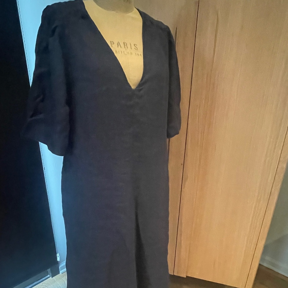 Navy linen dress by Velvet